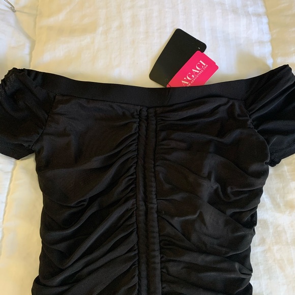 Off the shoulder mesh dress - Picture 2 of 3